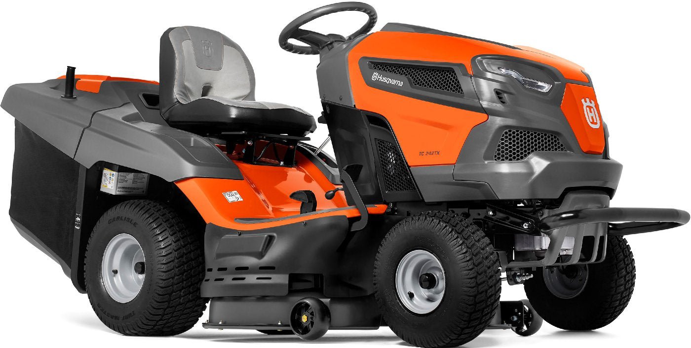 Husqvarna_TC_238TX_20200221_5d4ef5a4-bd55-4b4c-b0cd-93972e3b3757_1800x1800 Husqvarna Rasentraktor TC 238TX – Modell 2022 – Bild 1