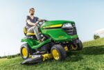 JOHN DEERE Rasentraktor X380 – Bild 2