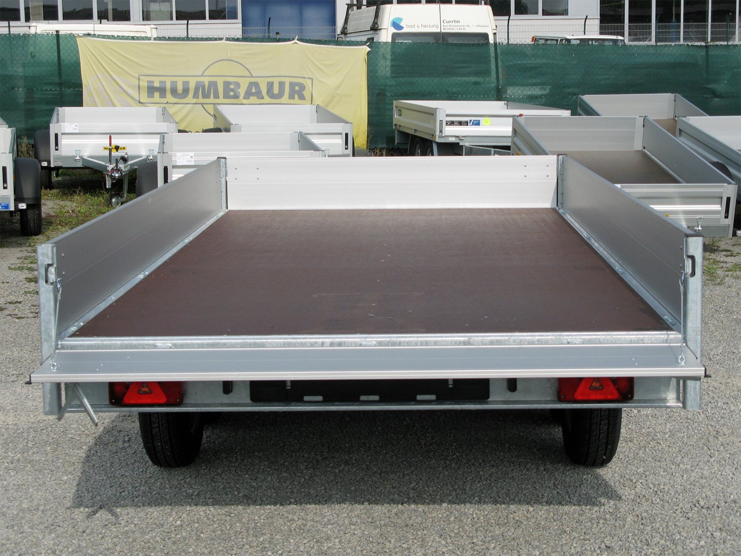 Hapert Azure H-3 – 3500 – 4550 x 2400 3 Achser – Parabelfederung – Bild 2