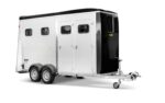 Humbaur Notos Xtra UP 2700 Begehbare Sattelkammer | Vielseitiges Raumkonzept