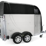 Humbaur Xanthos Aero 2700 S Aerodynamischer Bug | EquiDrive® PLUS S Fahrwerk